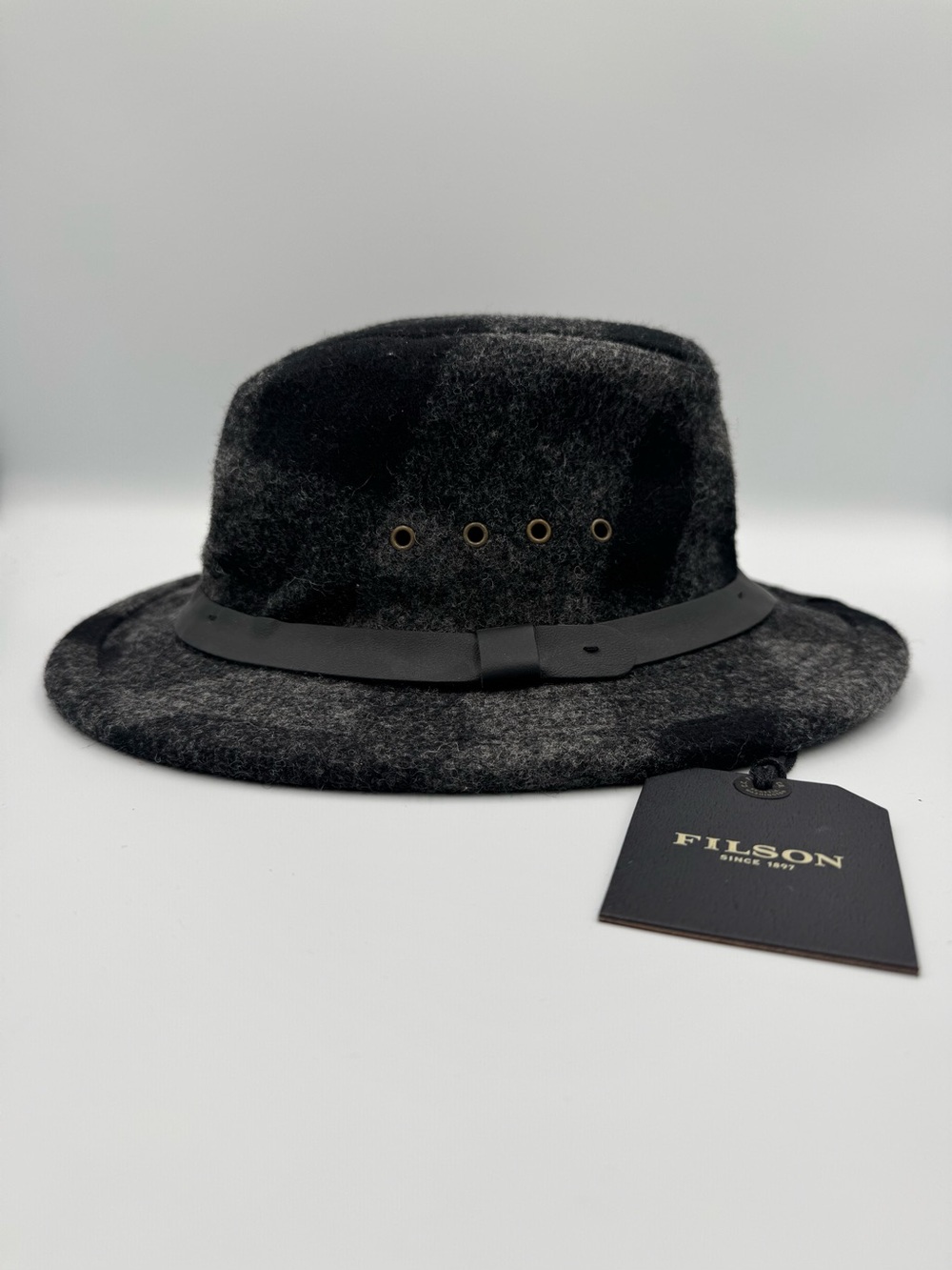 NEW! Filson Gray/Black 100% Wool Packer Hat! 11060025